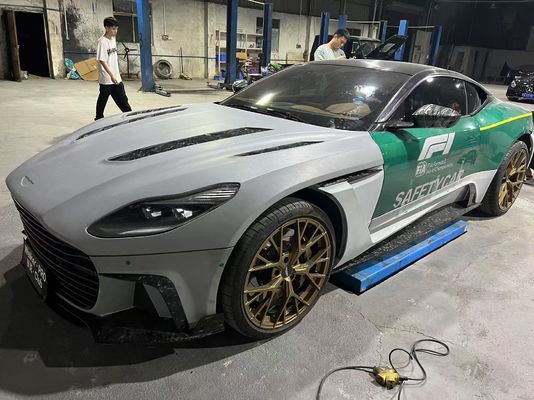 Aston Martin DB11 Carrosserie en fibre de carbone DB11 style mansory avant et arrière jupe de pare-chocs côté pare-chocs spoiler capot