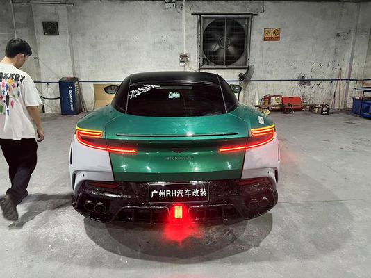 Aston Martin DB11 Carrosserie en fibre de carbone DB11 style mansory avant et arrière jupe de pare-chocs côté pare-chocs spoiler capot