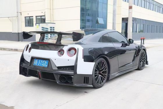 Nissan GTR Carrosserie en fibres de carbone Kit GTR r35 Mise à niveau 2024nismo style avant et arrière spoilers de pare-chocs pare-chocs de capot