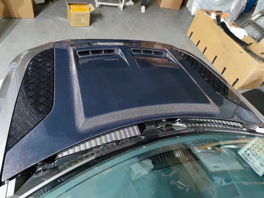 Capot en fibre de carbone pour Land Rover Defender Matériau en fibre de carbone Defender Couverture de style SVR améliorée