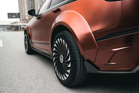 Pour Land Rover, le kit de carrosserie en fibres de carbone Velar améliore le kit de carrosserie de type LM
