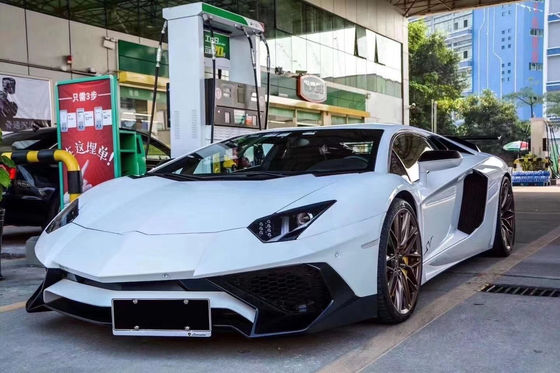 Pour Lamborghini Aventador LP700 Kit de carrosserie en fibre de carbone Aventador 740SV amélioré Spoilers de pare-chocs avant et arrière