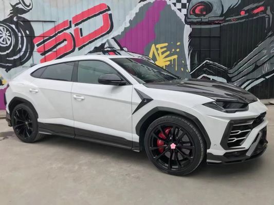 Pour Lamborghini URUS Kit de carrosserie en fibres de carbone Urus améliore le kit de carrosserie en fibres de carbone haut de gamme