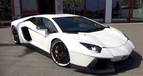 Pour Lamborghini LP700 LP750 Kit de carrosserie en fibres de carbone LP700 750 Nouveau kit de carrosserie à lame avant et à jupe latérale