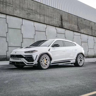 Pièces détachées pour Lamborghini Urus Body Kit Urus Upgrades 1016 à l' avant