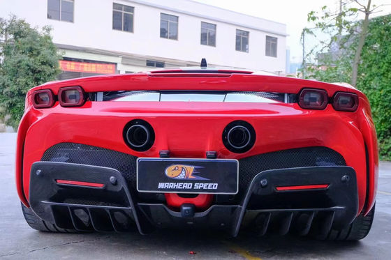 Pour la Ferrari SF90 Kit de carrosserie en fibre de carbone sèche SF90 OEM Style Fibre de carbone avant lèvre diffuseur spoiler jupe latérale