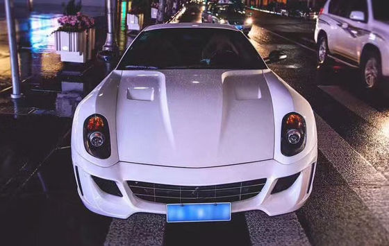 Pour la Ferrari 599 Body Kit 599 Modèle VORS amélioré Front et arrière pare-chocs Jupe côté Spoiler Carbone Fibre Body Kit