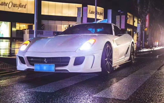 Pour la Ferrari 599 Body Kit 599 Modèle VORS amélioré Front et arrière pare-chocs Jupe côté Spoiler Carbone Fibre Body Kit