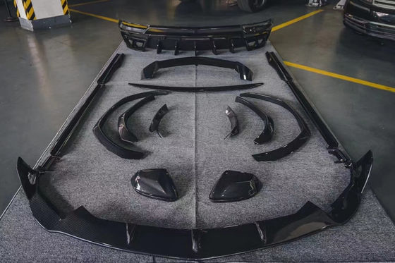 Kit de carrosserie en fibres de carbone pour Lamborghini URUS URUS améliore le kit de carrosserie large de la pelle avant diffuseur spoiler MSY