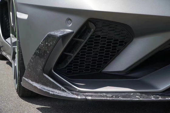 Kit de carrosserie en fibres de carbone pour Lamborghini LP740S LP740S Mise à niveau Mise à niveau de style MSY Kit de carrosserie de la pelle avant diffuseur de spoiler