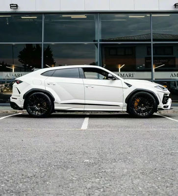 1016 Style Wide Body Kit pour Lamborghini Urus Carrosserie en fibre de carbone Carrosserie en fibre de carbone Urus Diffuseur de lèvre avant Spoiler Hood large-corps