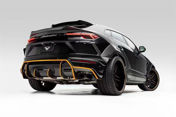 Pour Lamborghini Urus Kit de carrosserie en fibre de carbone Urus amélioré style VORS Carrosserie en fibre de carbone à lèvres avant diffuseur spoiler Hood avec corps large