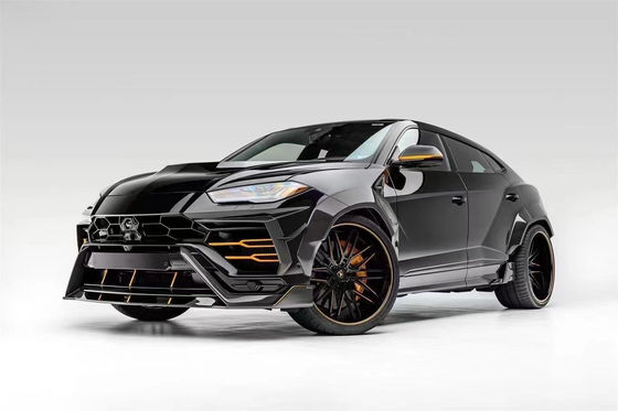 Pour Lamborghini Urus Kit de carrosserie en fibre de carbone Urus amélioré style VORS Carrosserie en fibre de carbone à lèvres avant diffuseur spoiler Hood avec corps large