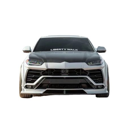 Kit de carrosserie en fibre de carbone pour Lamborghini URUS