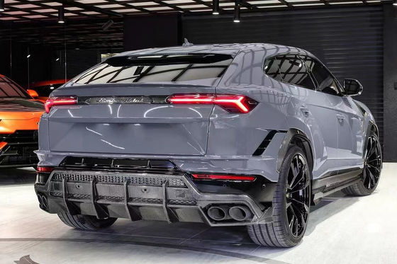 2023-2024 Lamborghini Body Kit URUS Top Style Diffuseur de lèvres avant