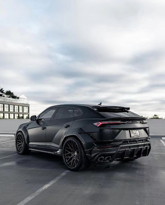 Carrosserie noire URUS améliorée 1016 Hood Spoiler Large Body Kit
