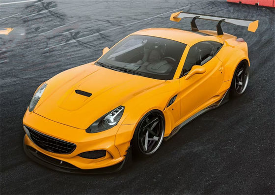 Pour le kit de carrosserie de Ferrari Californie Fibre de carbone sèche