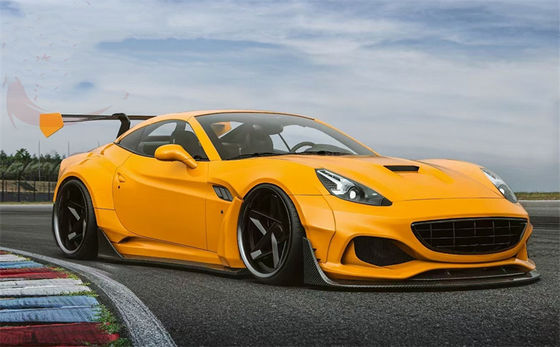 Pour le kit de carrosserie de Ferrari Californie Fibre de carbone sèche