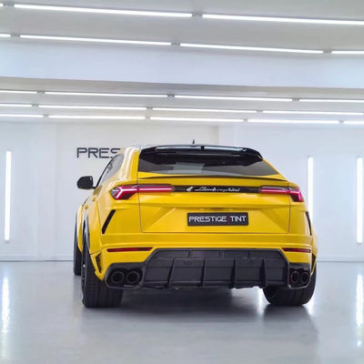 1016 Style Lamborghini Body Kit Urus Fibre de carbone Diffuseur de lèvres avant Spoiler Hood Blanc