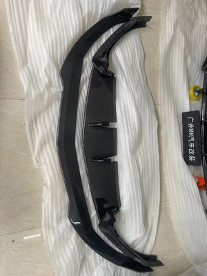 Urus S OEM Lamborghini Body Kit Diffuseur Spoiler Hood Lac Bleu Lamborghini Urus large