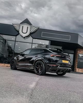 Kit de carrosserie de la Lamborghini Urus UB Style Diffuseur de lèvres avant Spoiler Lamborghini large