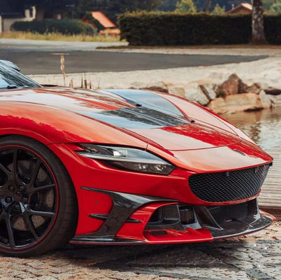 Pour la Ferrari Roma, le kit de carrosserie en fibre de carbone Roma améliore le style MSY