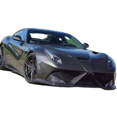 Pour la Ferrari F12, le kit de carrosserie en fibre de carbone sèche F12 amélioré MSY style avant et arrière