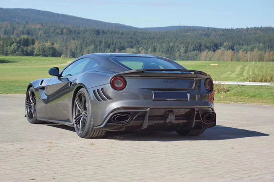 Pour la Ferrari F12, le kit de carrosserie en fibre de carbone sèche F12 amélioré MSY style avant et arrière