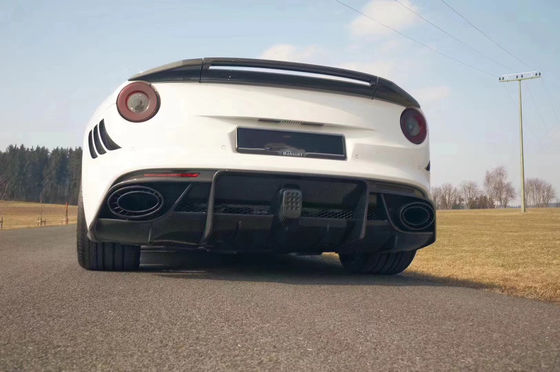 Pour la Ferrari F12, le kit de carrosserie en fibre de carbone sèche F12 amélioré MSY style avant et arrière