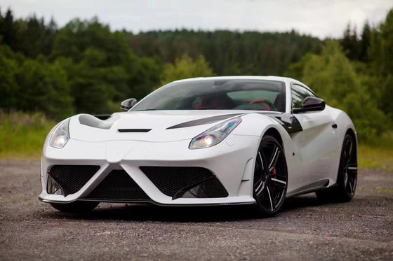Pour la Ferrari F12, le kit de carrosserie en fibre de carbone sèche F12 amélioré MSY style avant et arrière