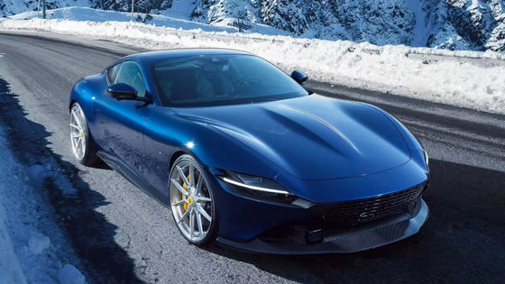 Pour la Ferrari Roma, le kit de carrosserie en fibre de carbone, le kit de carrosserie en fibre de carbone, le diffuseur de lèvres avant, le spoiler, la jupe latérale.