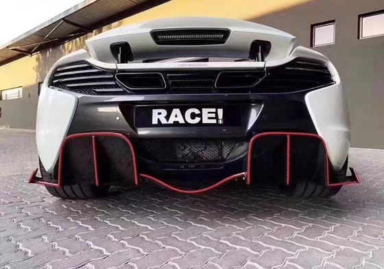 Vendez comme des gâteaux chauds pour McLaren MP4-12C 625C 650S Kit de carrosserie en fibre de carbone amélioré 675LT style jupe latérale diffuseur arrière