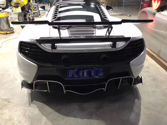 Vendez comme des gâteaux chauds pour McLaren MP4-12C 625C 650S Kit de carrosserie en fibre de carbone amélioré 675LT style jupe latérale diffuseur arrière