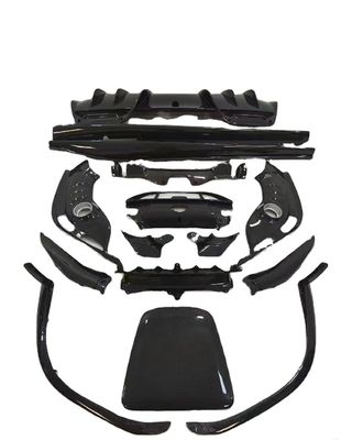 296 Ferrari Widebody Kit OEM Plaque de protection du moteur en fibre de carbone