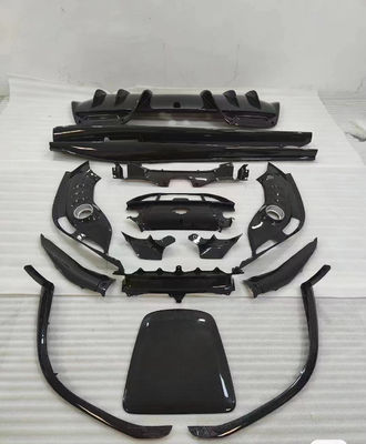 296 Ferrari Widebody Kit OEM Plaque de protection du moteur en fibre de carbone