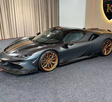 Ferrari SF90 Corps en fibre de carbone SF90 KY PP Diffuseur en plastique Spoiler Côté jupe Corps Kit