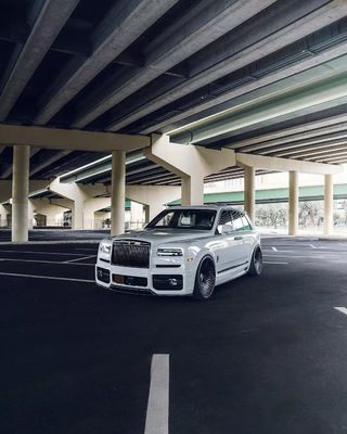 150 mm Rolls Royce Cullinan Body Kit UB Style Spoiler Widebody Kit Pour les voitures de luxe