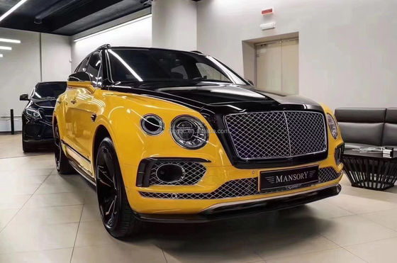 Pour le Bentley Bentayga, le kit de carrosserie en fibre de carbone Bentayga améliore le diffuseur de lèvres frontale en fibre de carbone de style W12