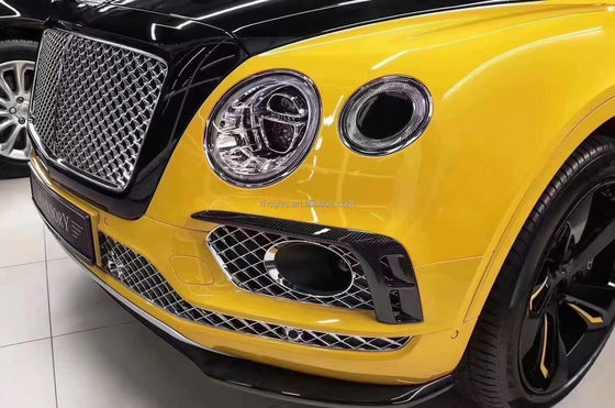 Pour le Bentley Bentayga, le kit de carrosserie en fibre de carbone Bentayga améliore le diffuseur de lèvres frontale en fibre de carbone de style W12