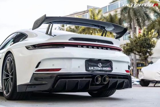 Spoiler en fibre de carbone pour Porsche 911 992 Matériau en fibre de carbone 911 992 Spoiler arrière de style GT3 amélioré