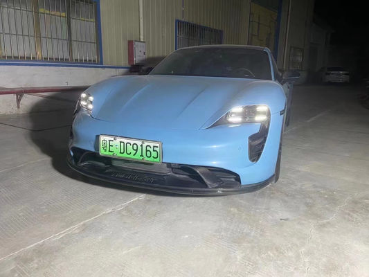 Pour Porsche Taycan Kit de carrosserie en fibres de carbone Taycan Upgrade Tech Style Carrosserie en fibres de carbone à l'avant du diffuseur de lèvres Spoiler côté jupe