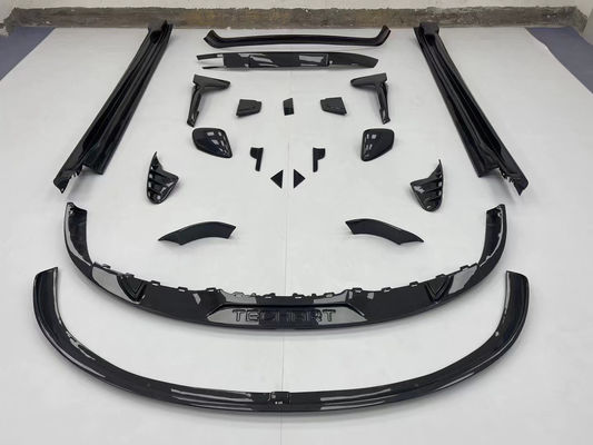 Pour Porsche Taycan Kit de carrosserie en fibres de carbone Taycan Upgrade Tech Style Carrosserie en fibres de carbone à l'avant du diffuseur de lèvres Spoiler côté jupe