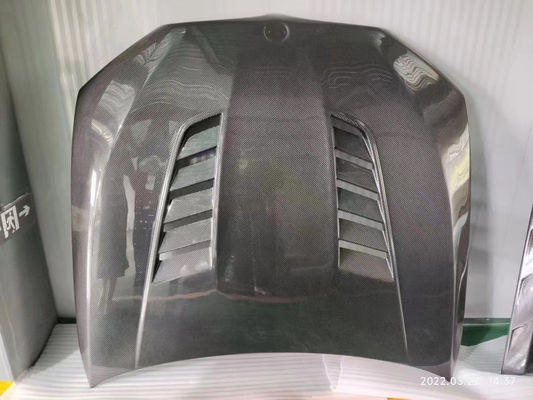 Pour la BMW Série 5 G30 G38 F90 Couverture de machine en fibre de carbone G30 G38 F90 Couverture de porte du moteur en fibre de carbone sèche