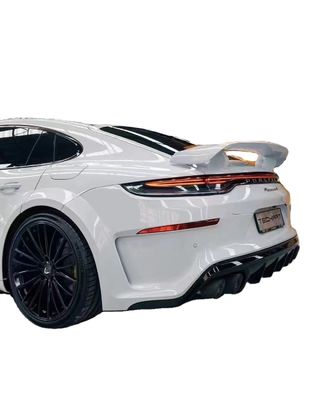 Pièces automobiles pour Porsche Palamela 971 Spoiler Le Palamela 971 a été mis à niveau avec un Spoiler en fibre de carbone de style Techart
