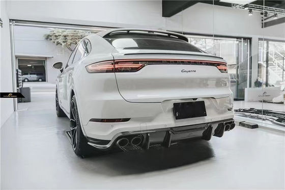 Pour Porsche Cayenne Coupe Kit de carrosserie en fibres de carbone Cayenne Coupe Kit de carrosserie en fibres de carbone avant diffuseur de lèvres