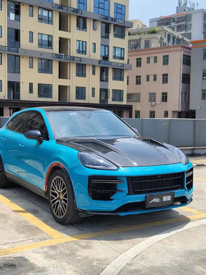 2019 Black Porsche Cayenne Body Kit TH Style Hood Couverture moteur en fibre de carbone sèche