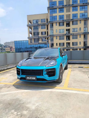 2019 Black Porsche Cayenne Body Kit TH Style Hood Couverture moteur en fibre de carbone sèche