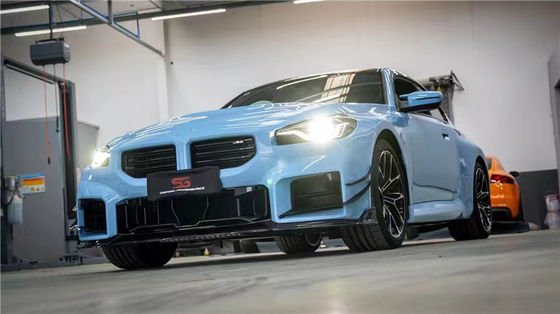 Pour la BMW M2 G87 Kit de carrosserie en fibre de carbone M2 G87 Upgraded AE Style Carrosserie en fibre de carbone diffuseur de lèvres avant Spoiler