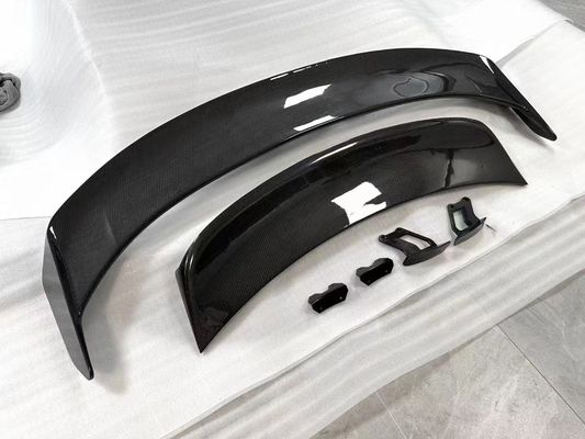 Taycan Porsche Body Kit Taycan Wch Style Aile à spoiler en fibre de carbone