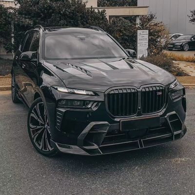 Pour BMW X7 Kit de carrosserie en fibre de carbone X7 Kit de carrosserie en fibre de carbone de style LD